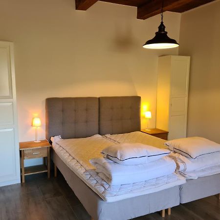 Byskolansvandrarhem Bronnestad Bagian luar foto