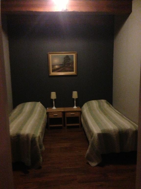 Byskolansvandrarhem Bronnestad Ruang foto