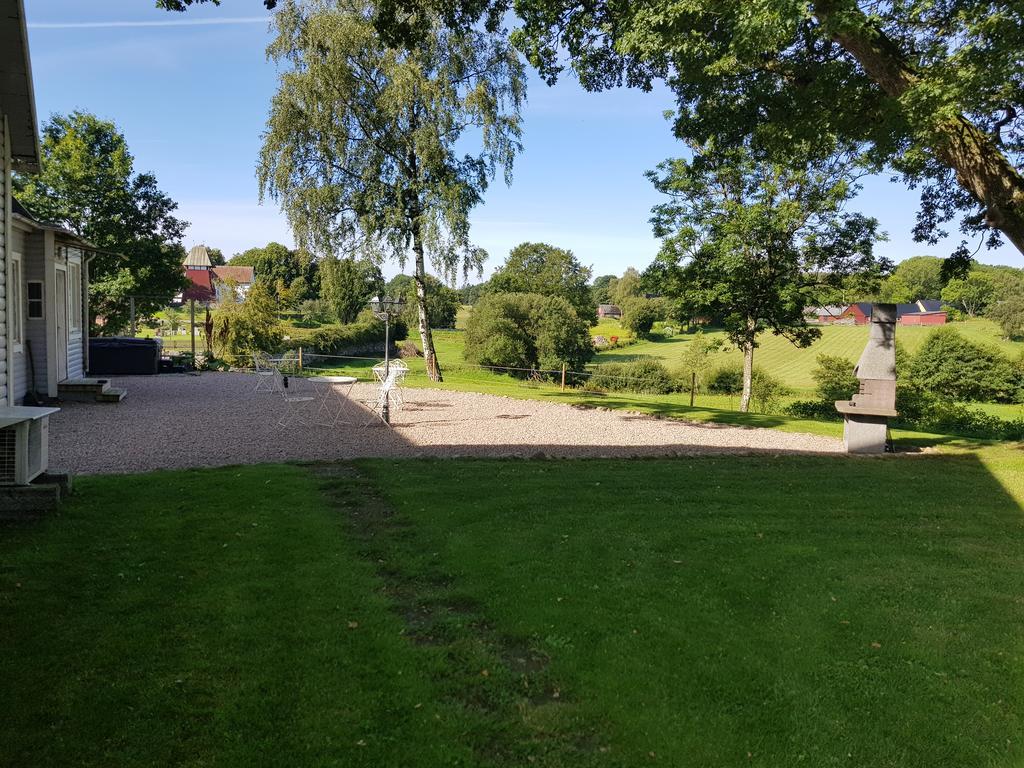 Byskolansvandrarhem Bronnestad Bagian luar foto